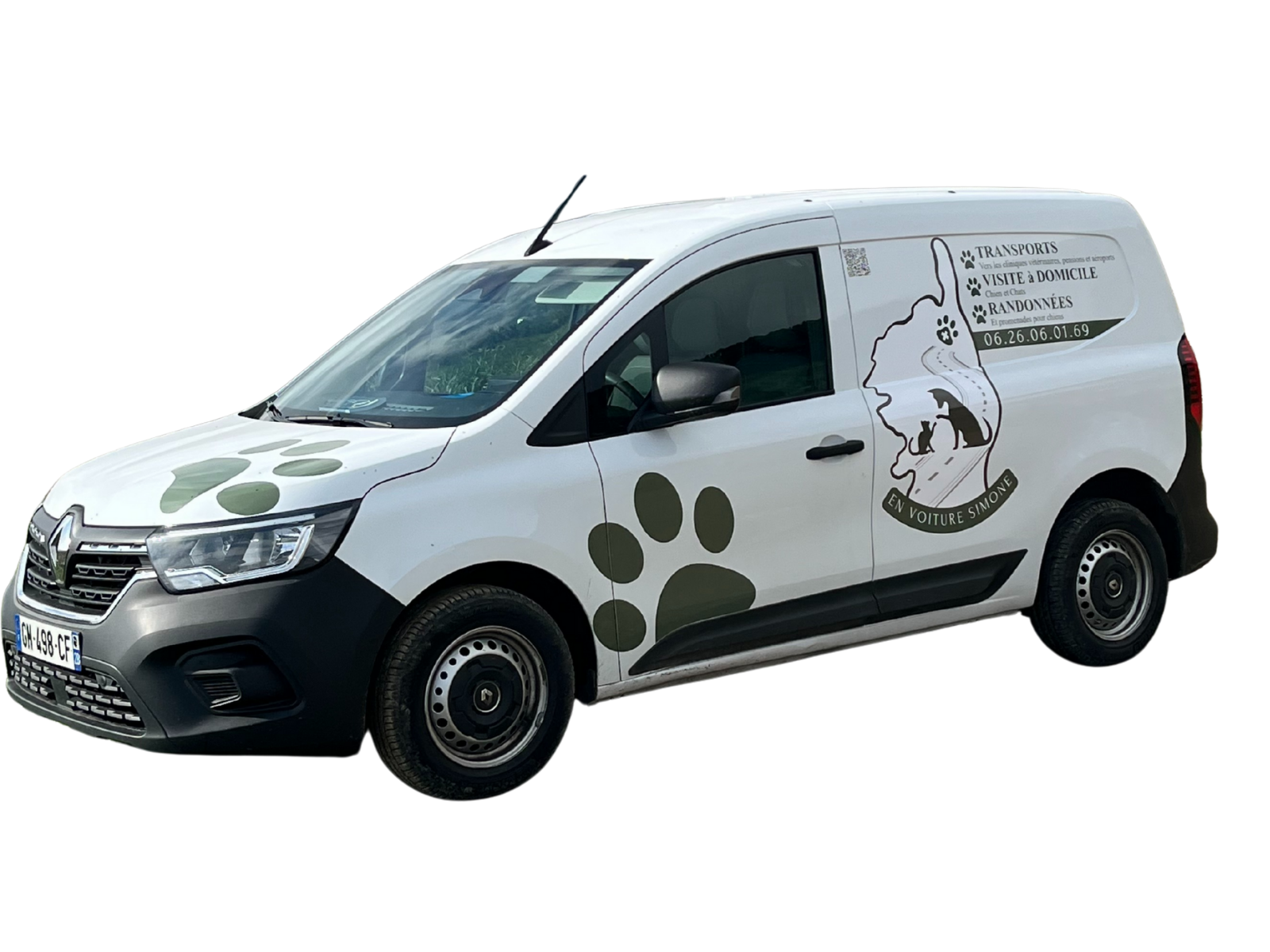 Véhicule adapté de transport animalier En Voiture Simone 2B, floqué avec logo et empreintes, utilisé pour les balades et randonnées canines en Corse